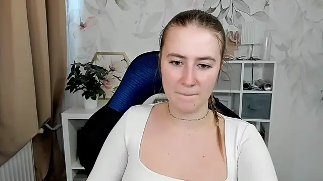 Онлайн чат XXX candy_Megan