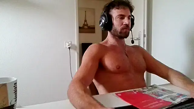 alpha-hunk Live XXX Chat