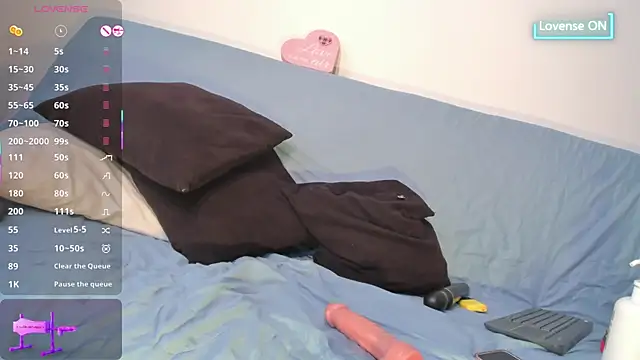Chat XXX en directo de EmillyCutee_