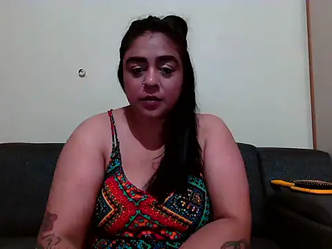 Chat XXX en directo de indianishkq7
