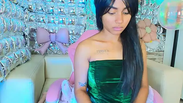 candy-paris' Live XXX Chat