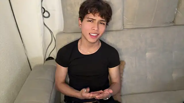 DanteSaint Webcamshow