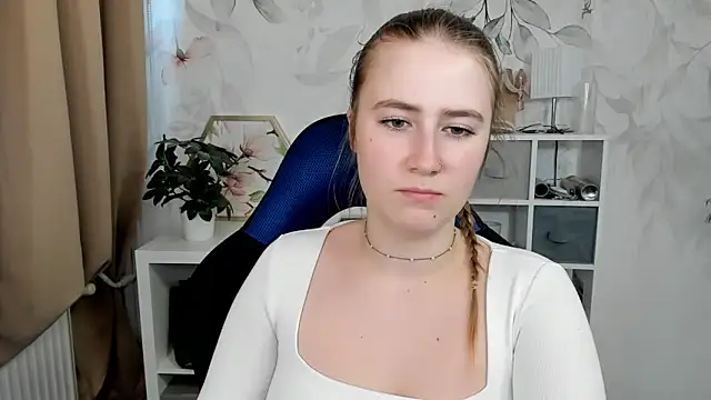 Czat XXX na żywo – candy_Megan