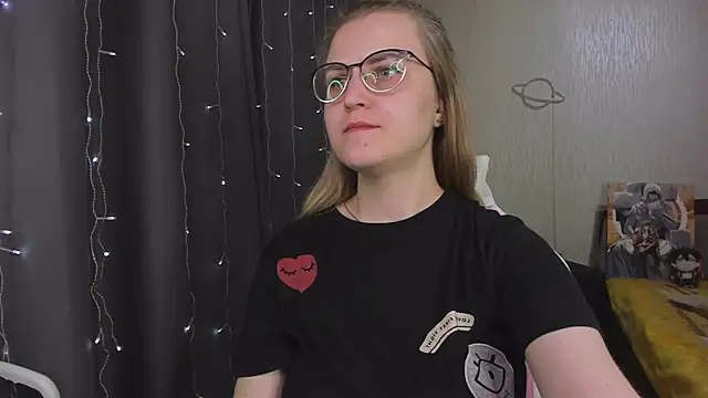 MissBrightShine's Live XXX Chat