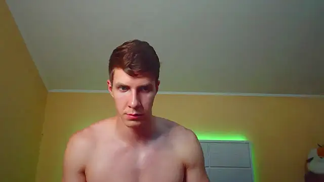 Chris_Brien 即時 XXX 聊天