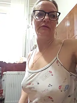 LadyTouch Live XXX-Chat