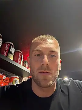 XXX chat uživo modela trainwithme