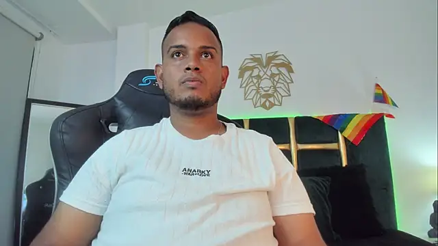 Jay_raze live XXX chat