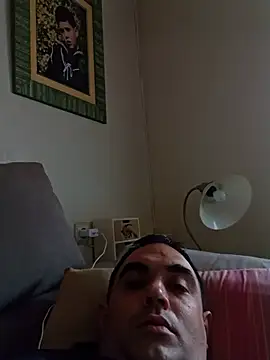 Rogi89 লাইভ XXX চ্যাট