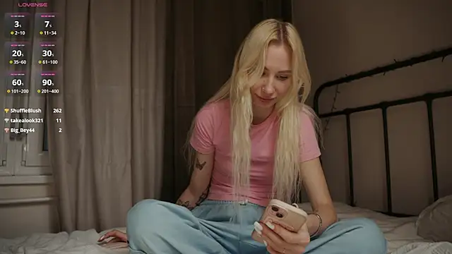Eva_MiuMiu's Live XXX Chat