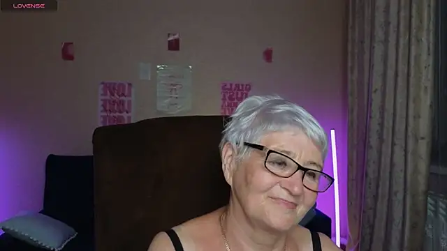 Sandra_Snowflake 라이브 XXX 채팅