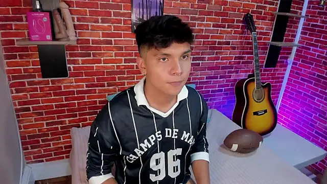 Živý XXX chat Thiago_Kozak