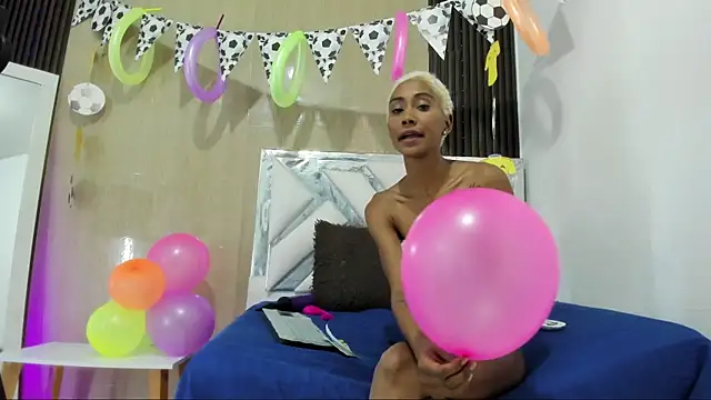 Онлайн чат XXX Nina_vegas