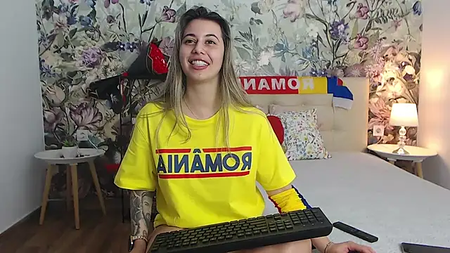Онлайн чат XXX RoseDiamond06