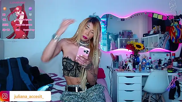 Czat XXX na żywo – caroline_cossei
