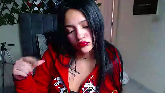 Violettasquirt Chat XXX in diretta