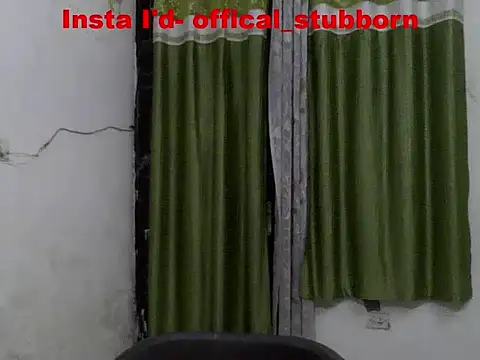 StubborndesiboyのライブXXXチャット