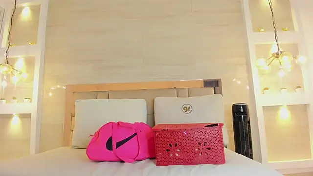 chloe_murray 即時 XXX 聊天