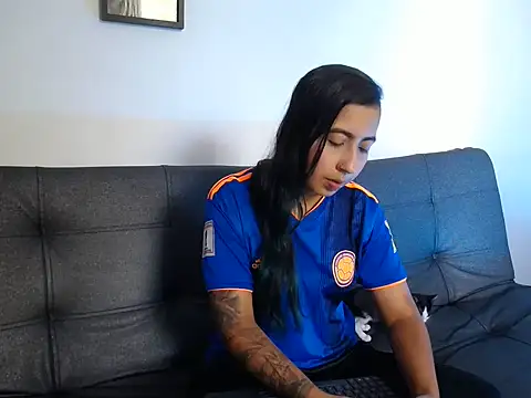 Chat +18 de aria_jhonsson ao vivo