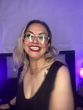 Azaahara_ Chat XXX in diretta