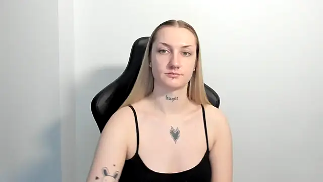 AlexaTease Live XXX-Chat
