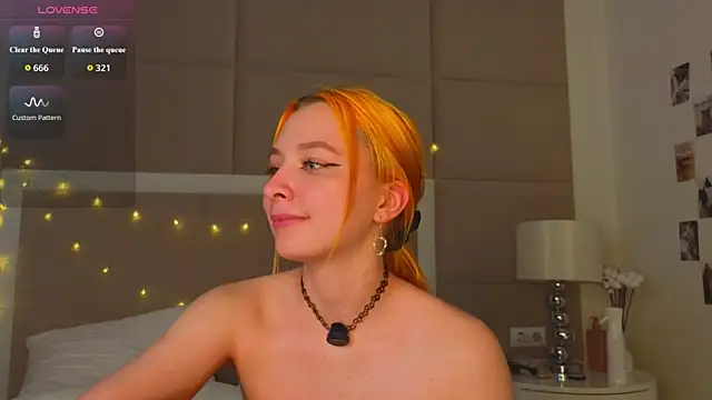 TwinkleFox's Live XXX Chat