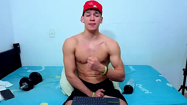Онлайн чат XXX Luke_Muscle