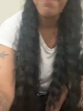 Chat +18 de Desirae_Luciano ao vivo