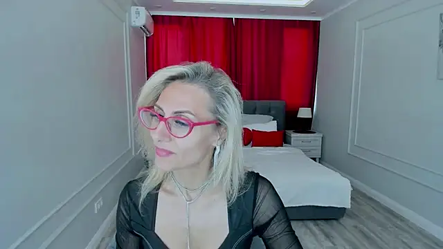 MuseOfStage's Live XXX Chat