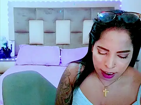 indiantopaz694u XXX чат на живо