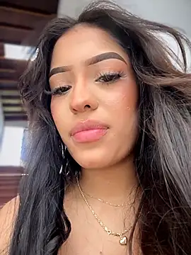 Chat XXX en directo de MystiqueXXX