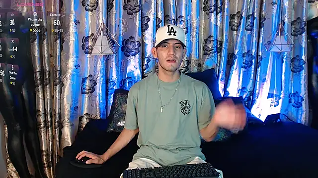 sexy_hairy1's Webcam Show