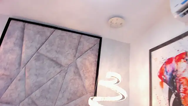 ZoeBrowns' Live XXX Chat