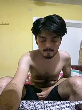 הופעת וובקאם של desi7inchisdick