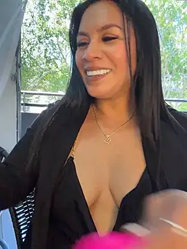 Sofia_Convers Adlı Modelin Canlı XXX Sohbeti
