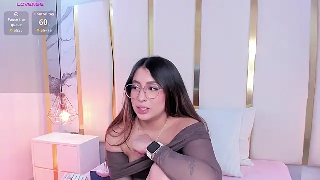 KamilaVegga 现场XXX聊天