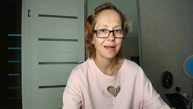 Chatroom XXX en direct de LioraWeiss