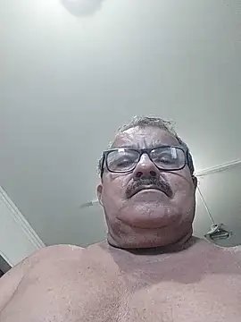 Chatroom XXX en direct de Misterymem63