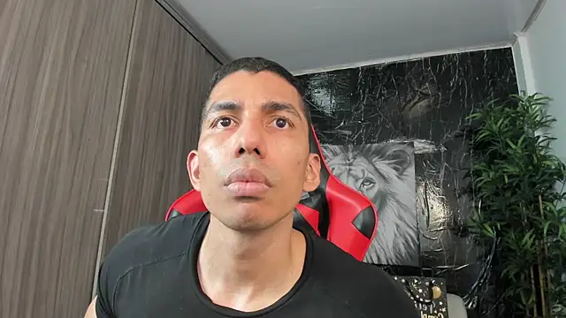 Chat XXX en directo de Erik_castle