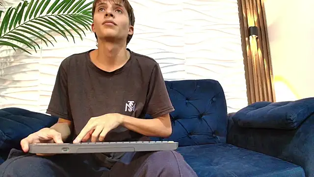 Pavo_tv 现场XXX聊天