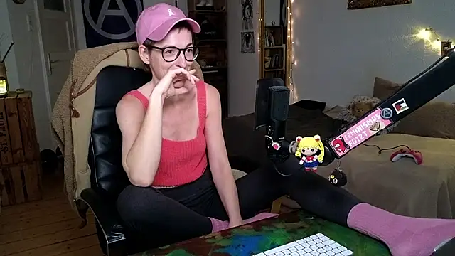 Antifistin Live XXX-Chat