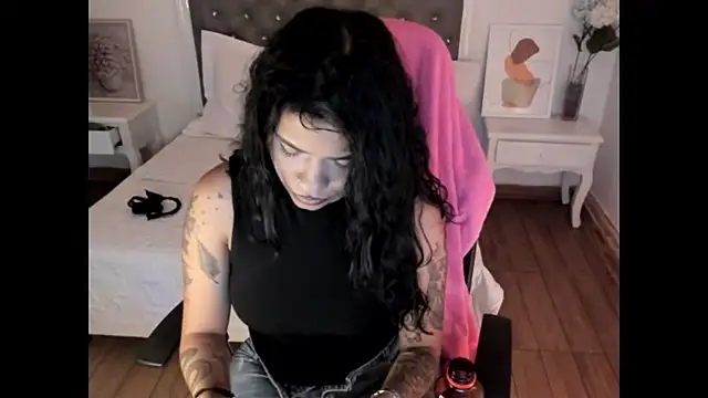 Živý XXX chat Aisha_Haddad