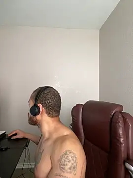 Chat +18 de Fathero1time ao vivo