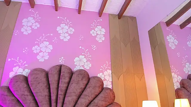 Онлайн чат XXX violetsmith1_