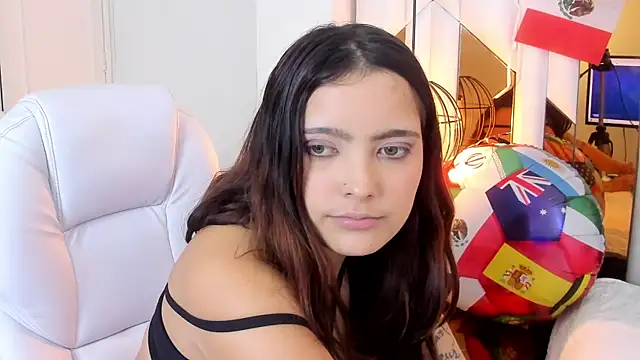 แชท XXX สดของ NatashaCarson
