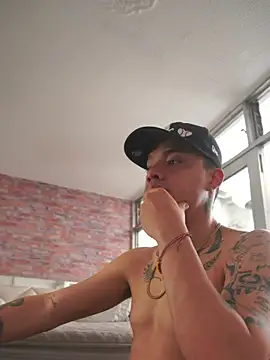 XXX chat uživo modela AlphaMasterXxx
