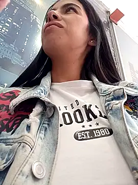 Nathaly_12 Adlı Modelin Canlı XXX Sohbeti
