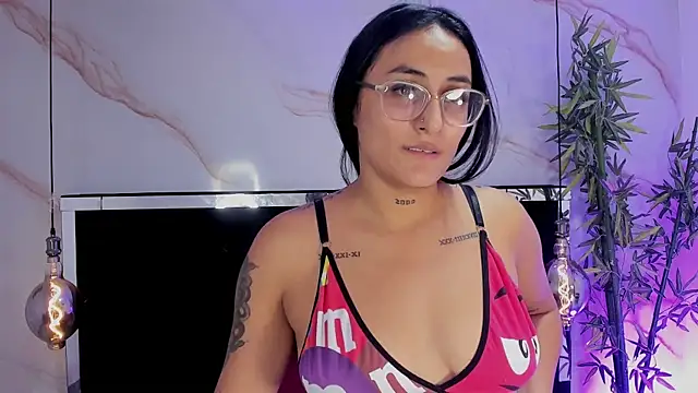 Ibbie_drasticn Live XXX chat