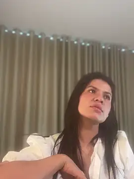 Zandrina Chat XXX live