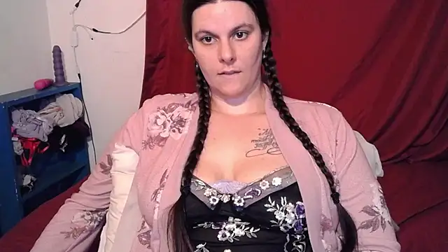 Chatroom XXX en direct de curvygamerceline13